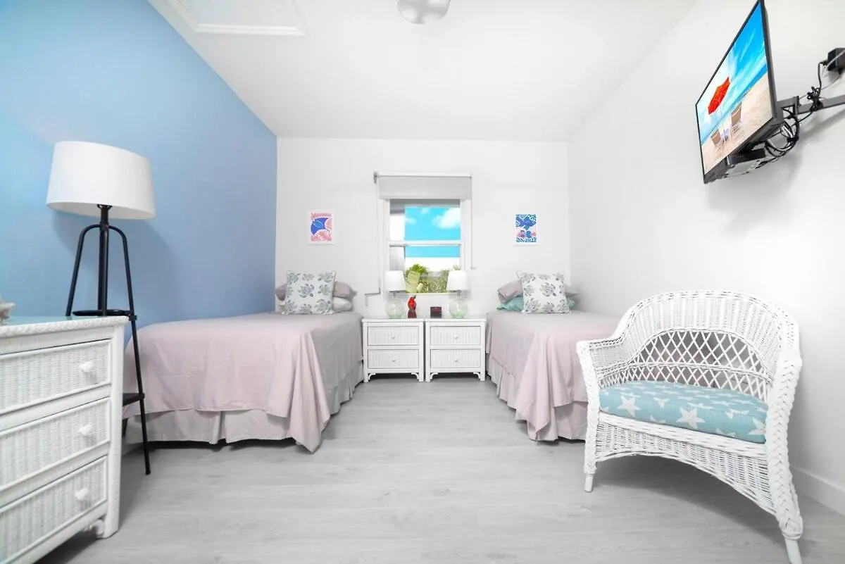 Moon Bay # 5 Apartment Bodden Town Cayman Islands